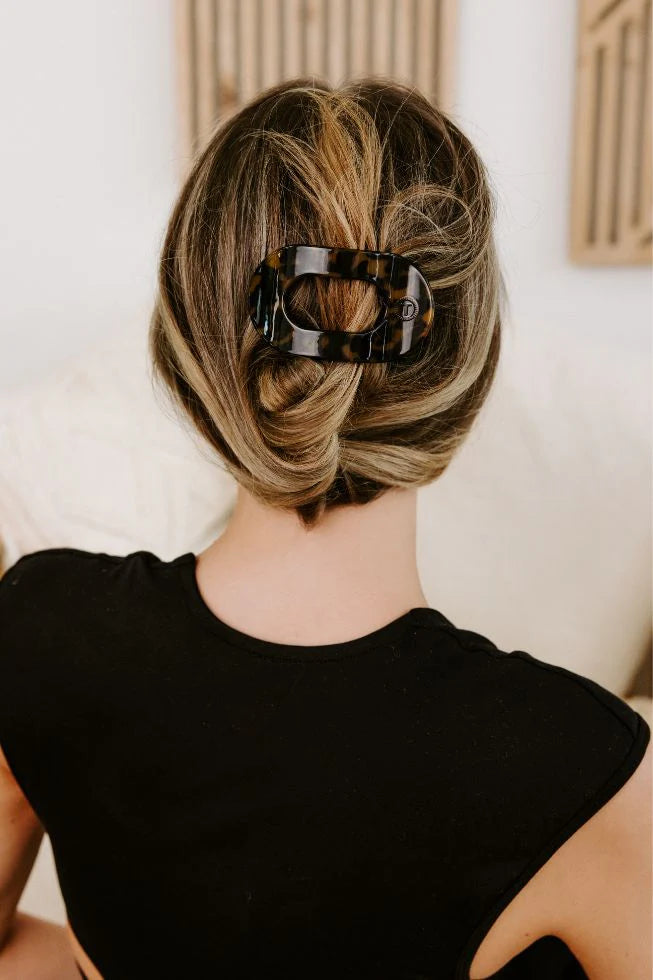 Teleties Tortoise Flat Round Hair Clip
