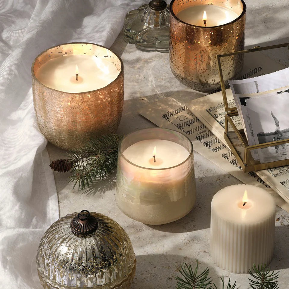 Illume Winter White Large Boxed Crackle Glass Candle