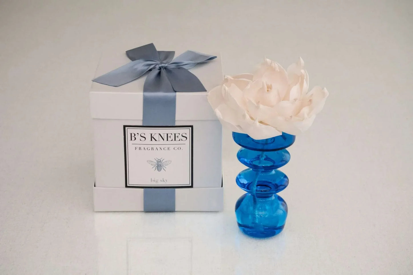 B's Knees Big Sky Diffuser in Blue Contempo Dark Blue Vase