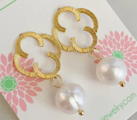 Clover Pearl Earrings