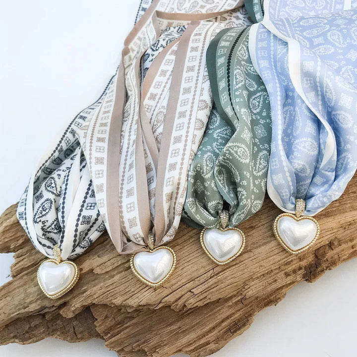 Puff Pearl Heart Scarf Necklace
