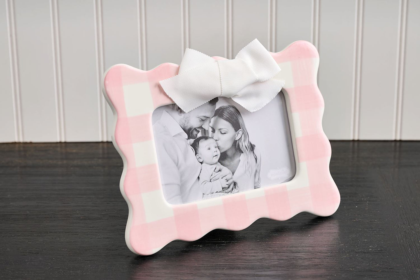 Horizontal Pink Bow Frame