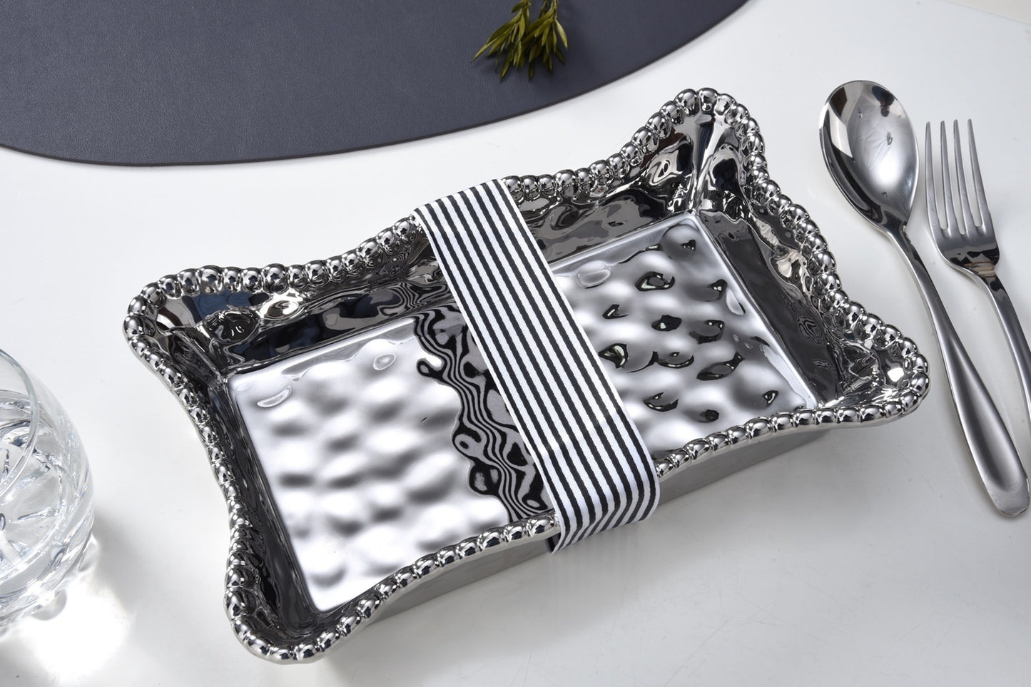 Pampa Bay Verona Dinner Napkin & Guest Towel Holder