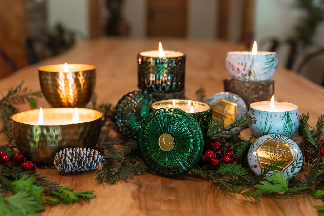 Mistletoe and Holly Tin Candle