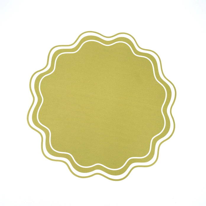 Wavy Scallop Paper Placemats