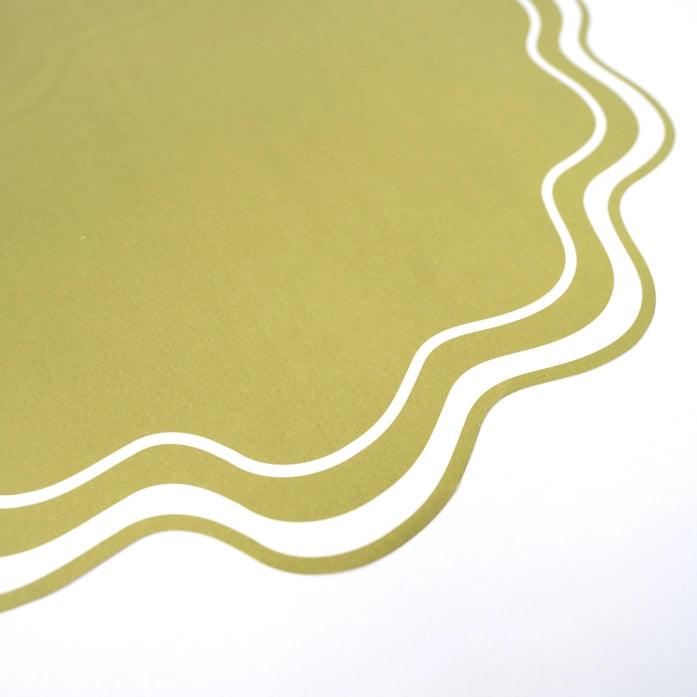 Wavy Scallop Paper Placemats