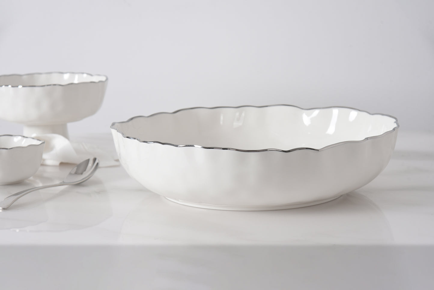 Pampa Bay Portofino Plata Extra Large Shallow Bowl